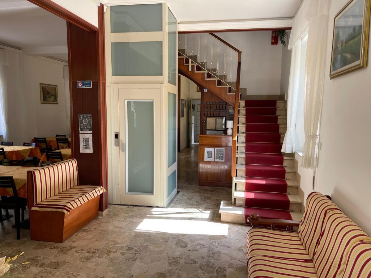 Hotel Margot Lido di Camaiore Dış mekan fotoğraf