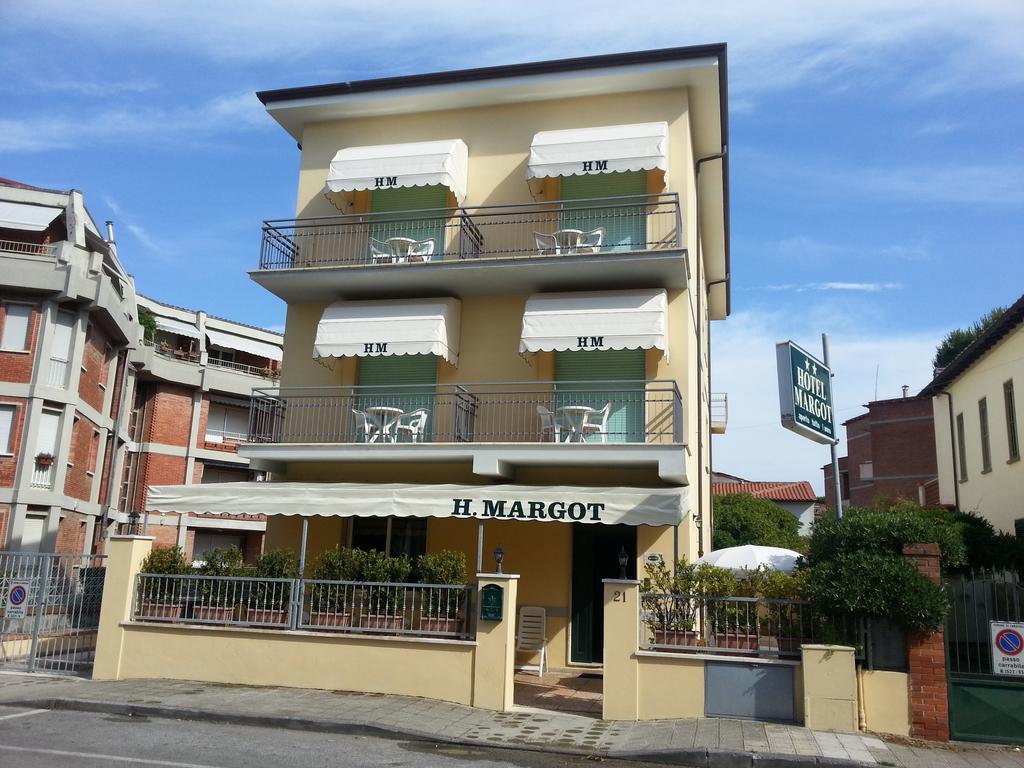 Hotel Margot Lido di Camaiore Dış mekan fotoğraf